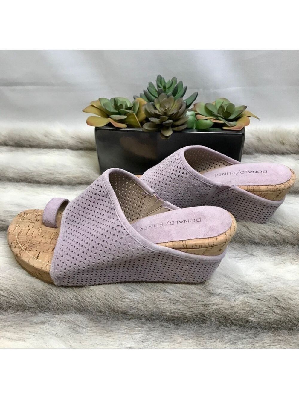 Donald Pliner Purple Leather Wedge Sandals Size 7 - Picture 2 of 6